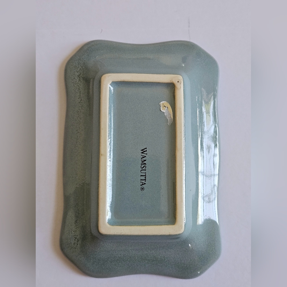Vintage Wamsutta soap trays and bath accessories - Picture 2 of 4
